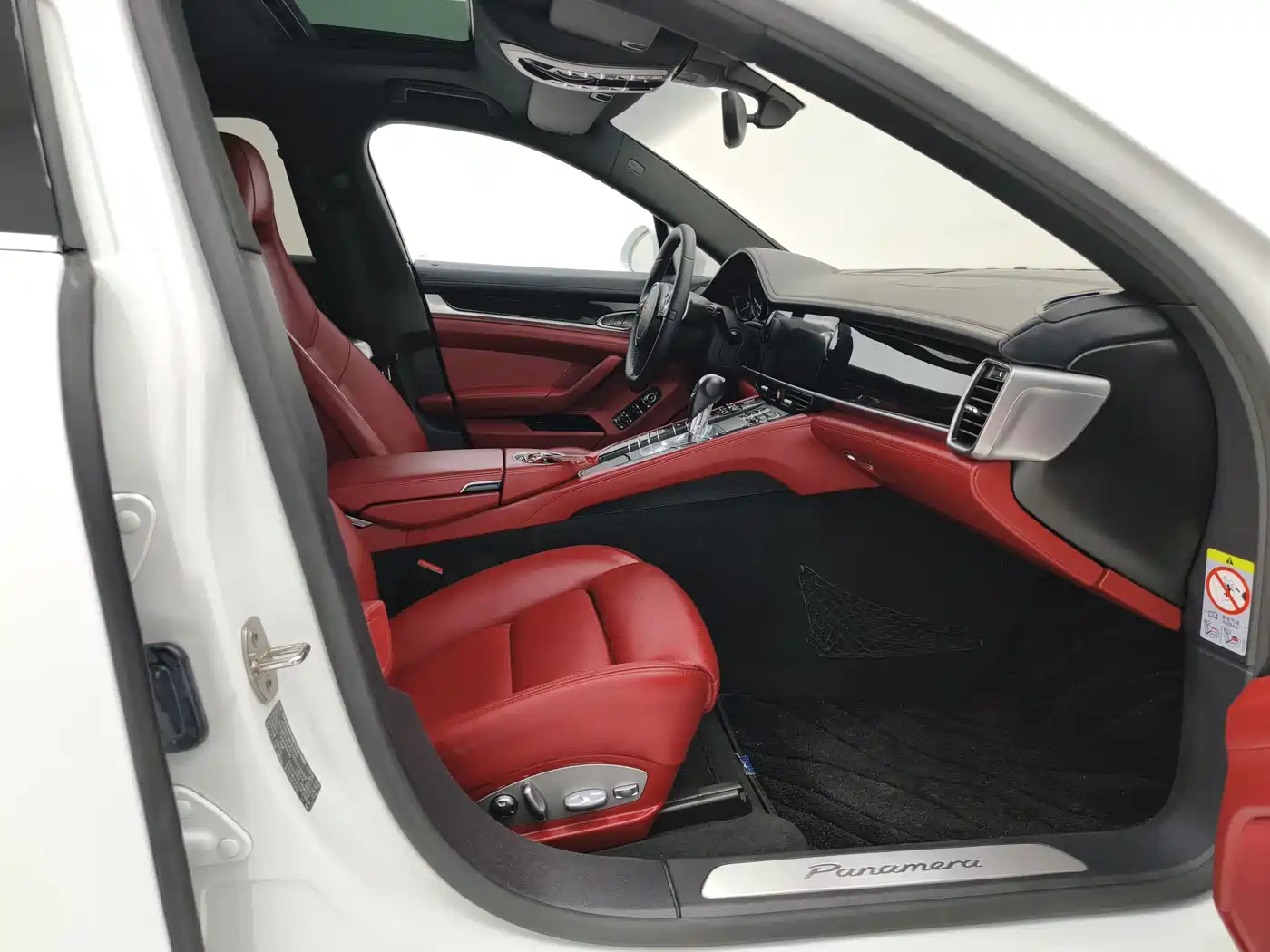 Porsche Panamera 2014 Panamera 3.0T фото 9