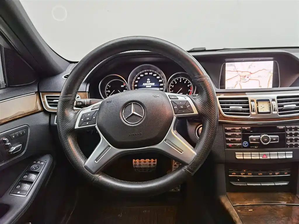 Mercedes-Benz E-Class 2015 E 260 L фото 11