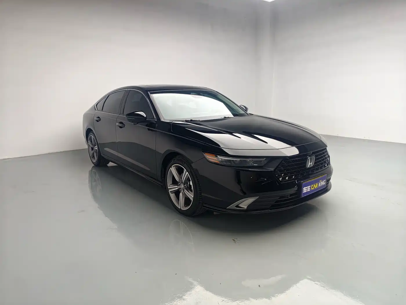 Фото 16 - Honda Accord