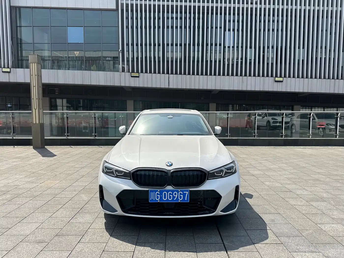 BMW 3 Series 2025 325i M Sport Package фото 2