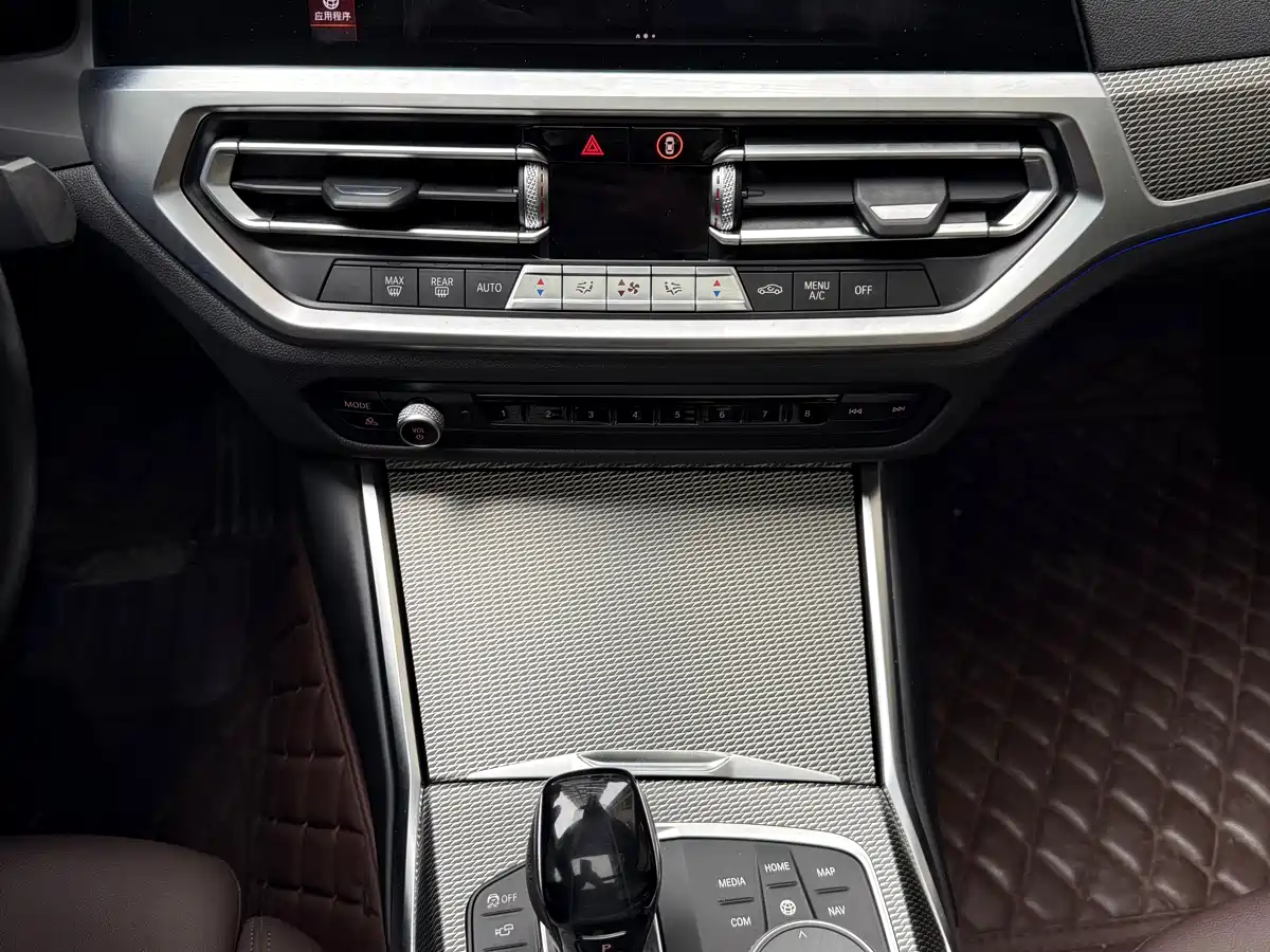 BMW 3 Series 2021 325Li M Sport Night Edition фото 8