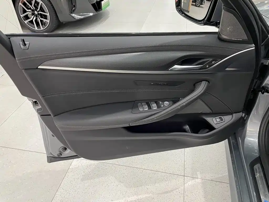 BMW 5 Series (Import) 2023 2022 Model Second Facelift 530i M Sport Package