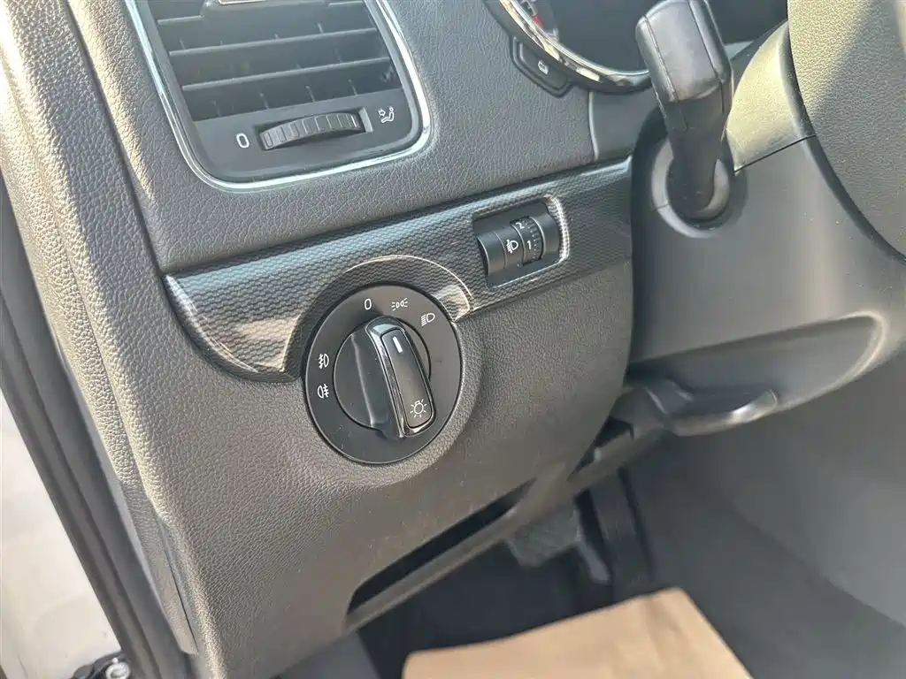 Škoda Yeti 2016 1.4TSI DSG Forward Edition фото 4