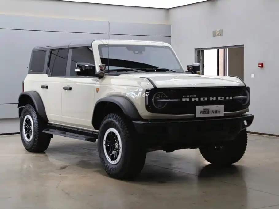 Ford Bronco 2025 2024 2.3T Badlands