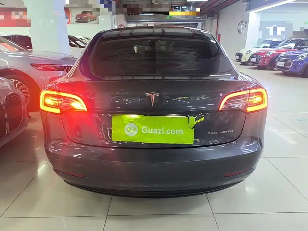 Tesla Model 3 (Import) 2019 2019 Long Range All-Wheel Drive Edition