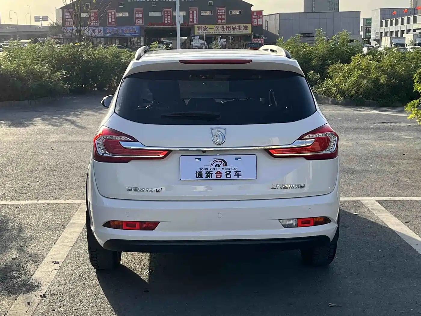 Baojun 310W 2019 2017 1.5L Manual Fashion Edition (China V)