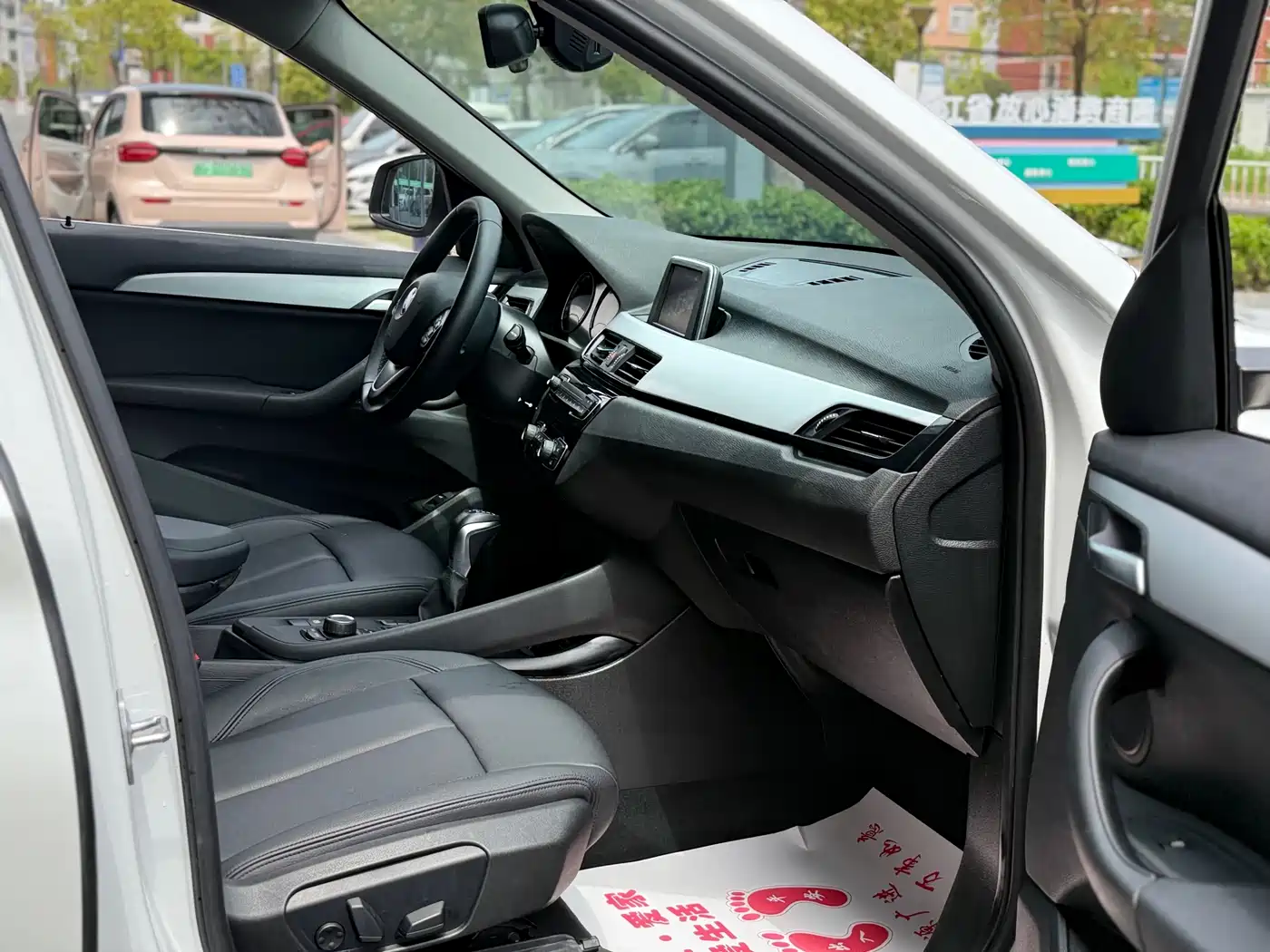 BMW X1 2019 sDrive20Li Leading Model фото 12