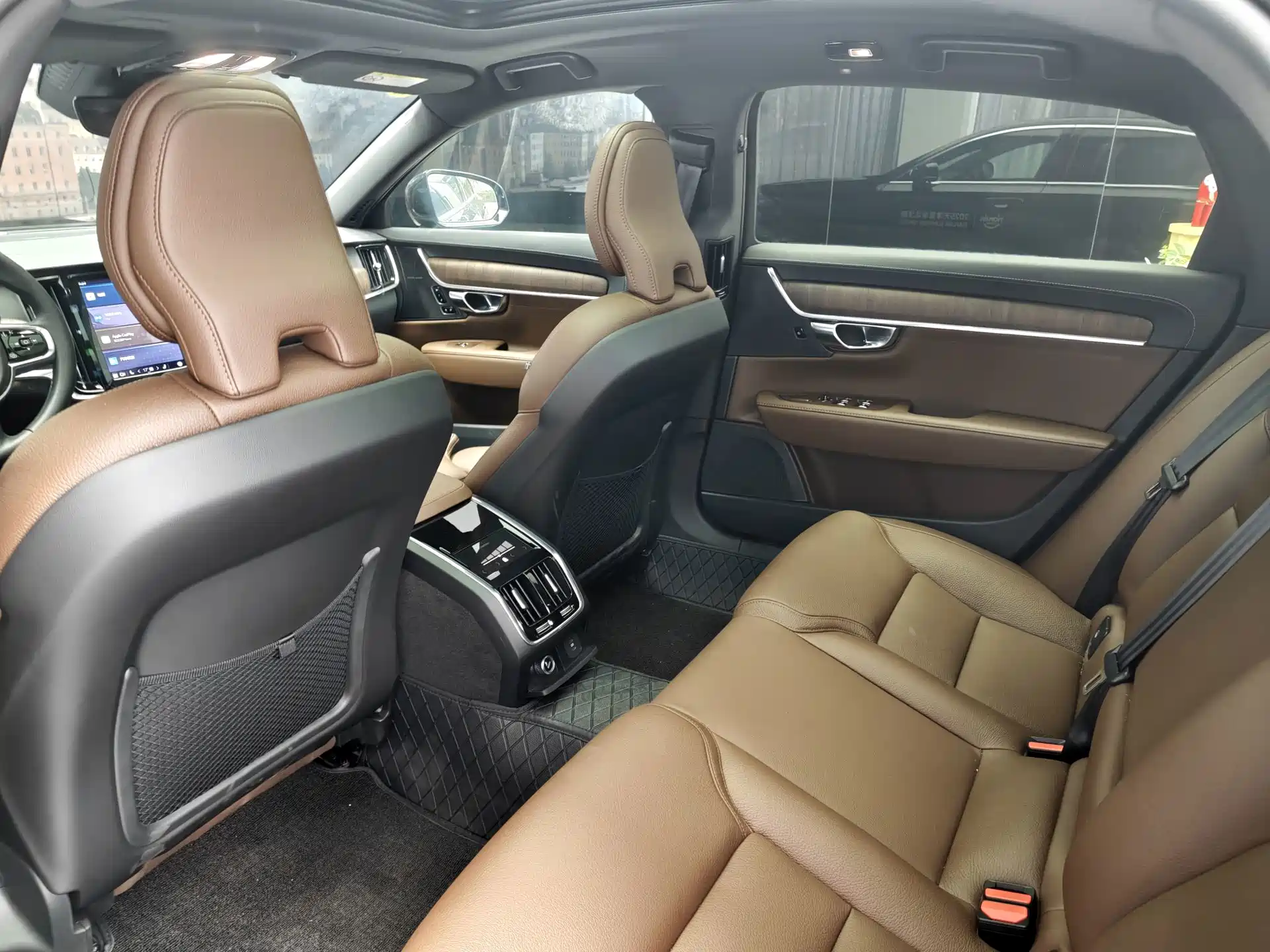 Фото 7 - Volvo S90