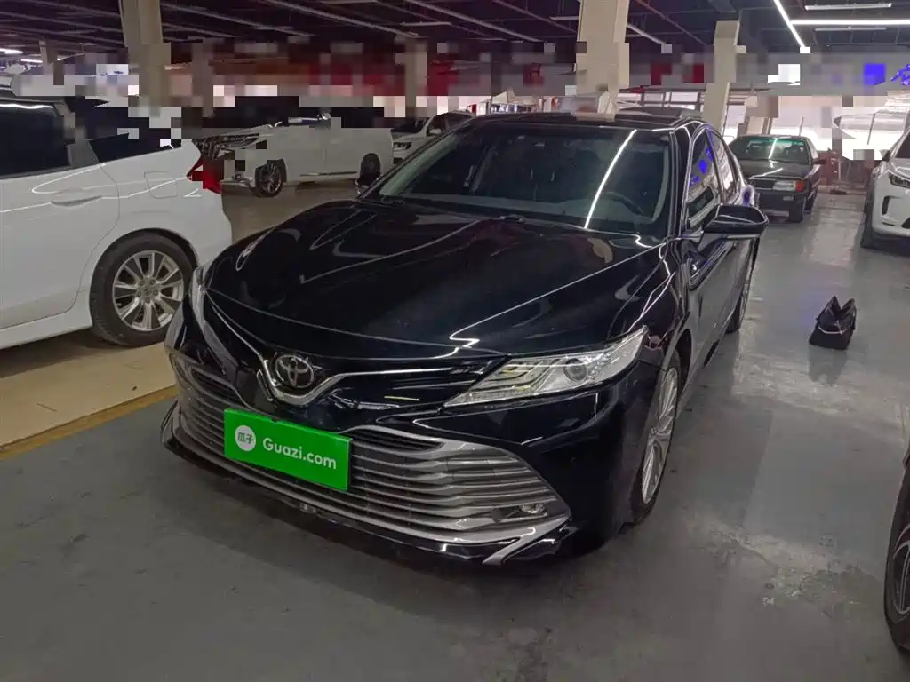 Toyota Camry 2018 2.5G Luxury Edition фото 2