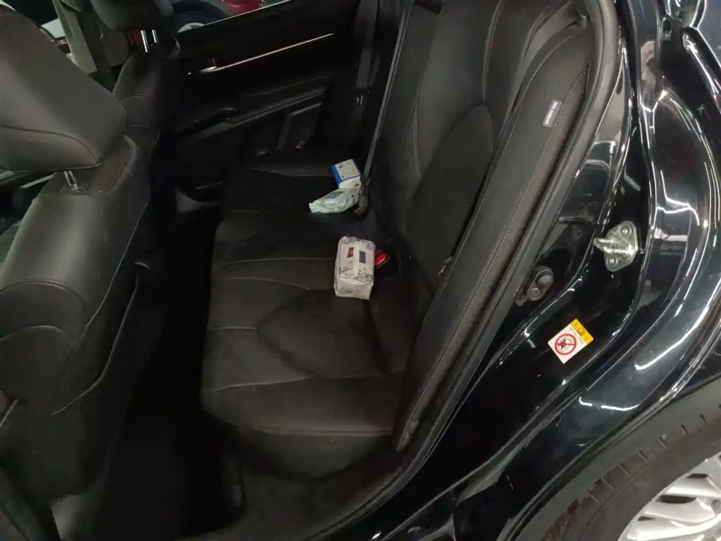 Toyota Camry 2018 2.5G Luxury Edition фото 13
