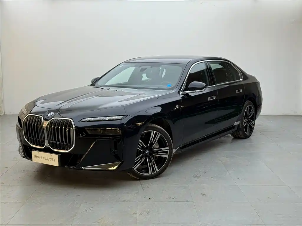 BMW i7 2023