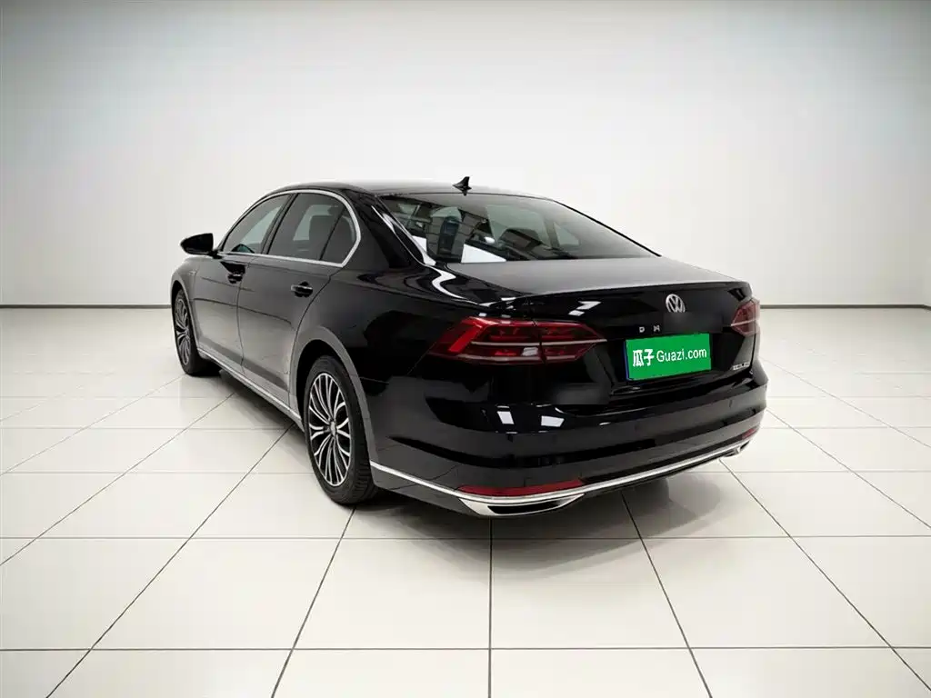 Volkswagen Phideon 2019 380TSI 2WD Business Edition China VI фото 4