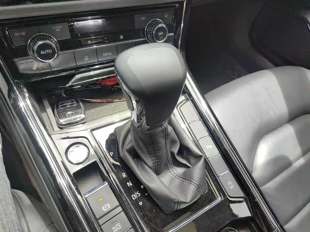 Volkswagen Phideon 2019 380TSI 2WD Business Edition China VI фото 15