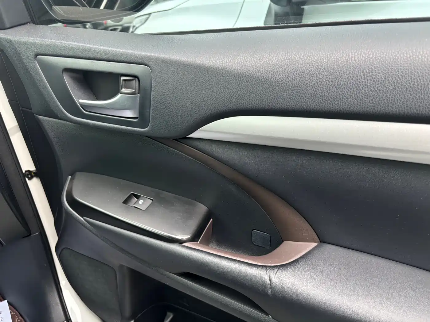 Toyota Highlander 2018 2.0T 4WD Luxury 7-seater (China V) фото 10