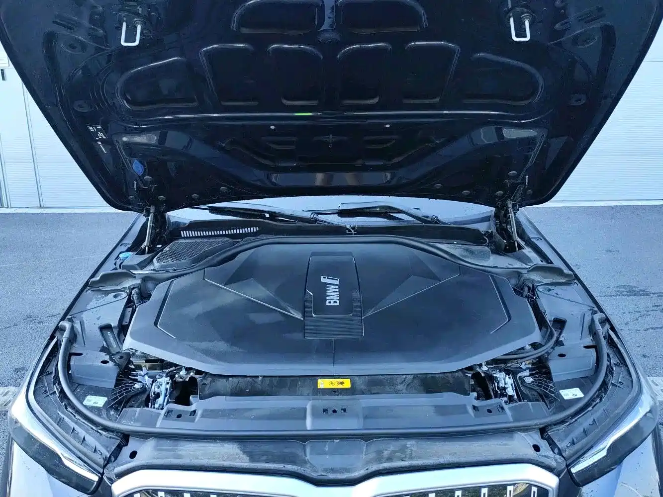 BMW i5 2025 2025 eDrive 35L M Sport Package