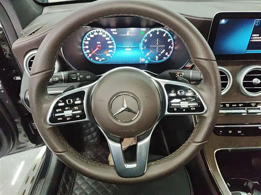 Mercedes-Benz GLC 2022 Facelift GLC 300 L 4MATIC Dynamic Collector's Edition фото 11