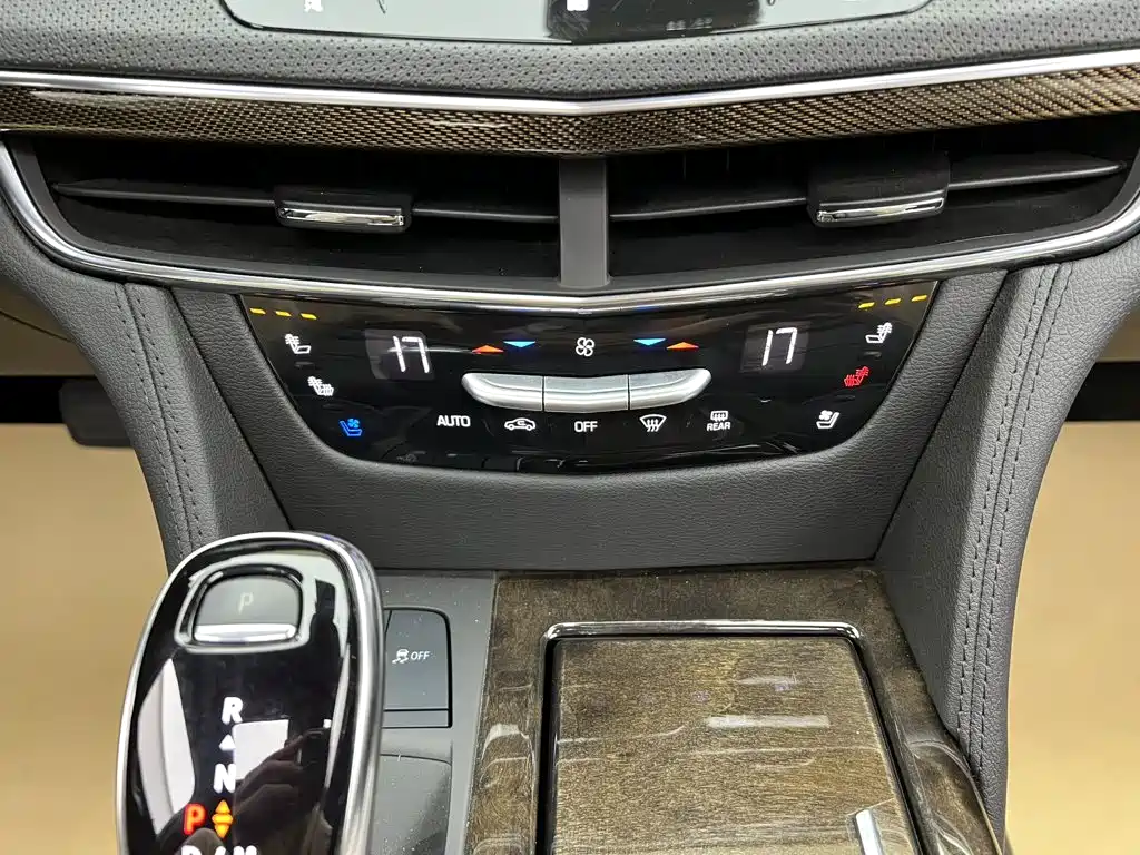 Cadillac CT6 2023 2022 28T Luxury