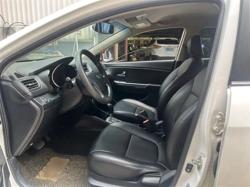 Kia K2 2015 Sedan 1.4L AT GLS фото 24