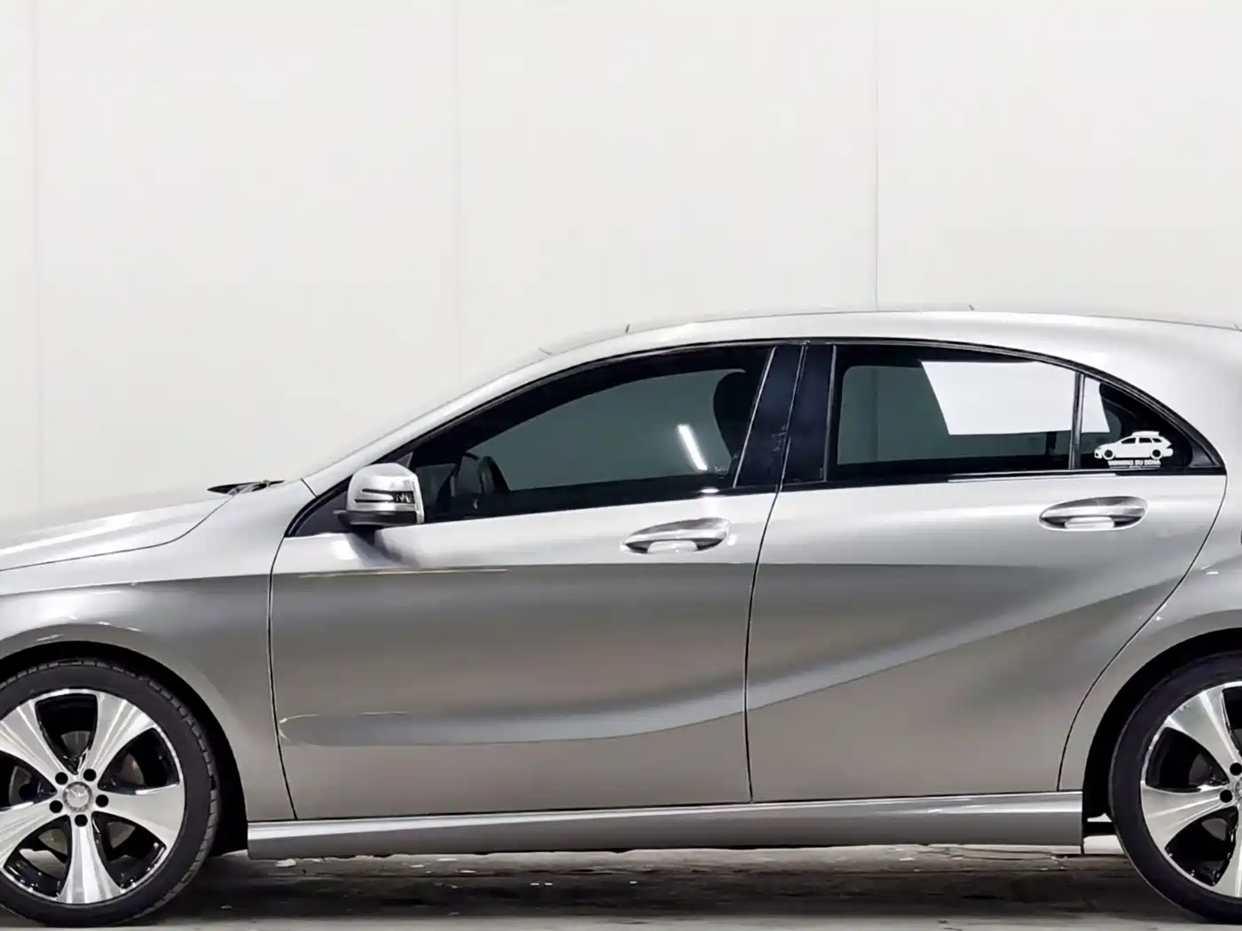 Mercedes-Benz A-Class (Import) 2017 A 200 Fashion Edition фото 7