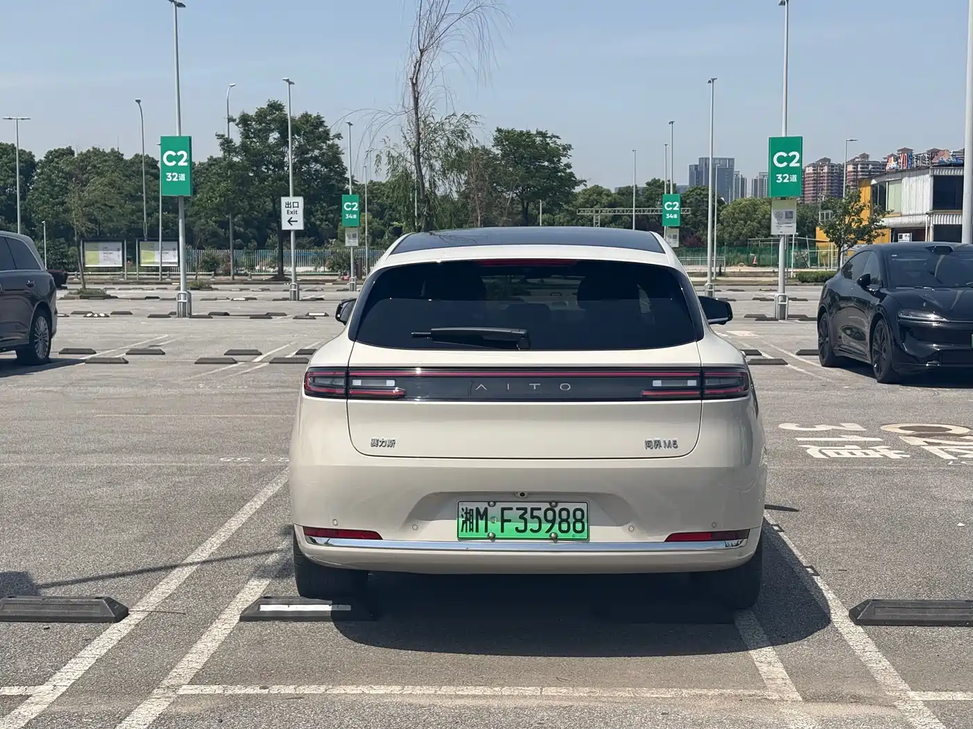AITO Wenjie AITO M5 2025 Extended Range Ultra AWD фото 6