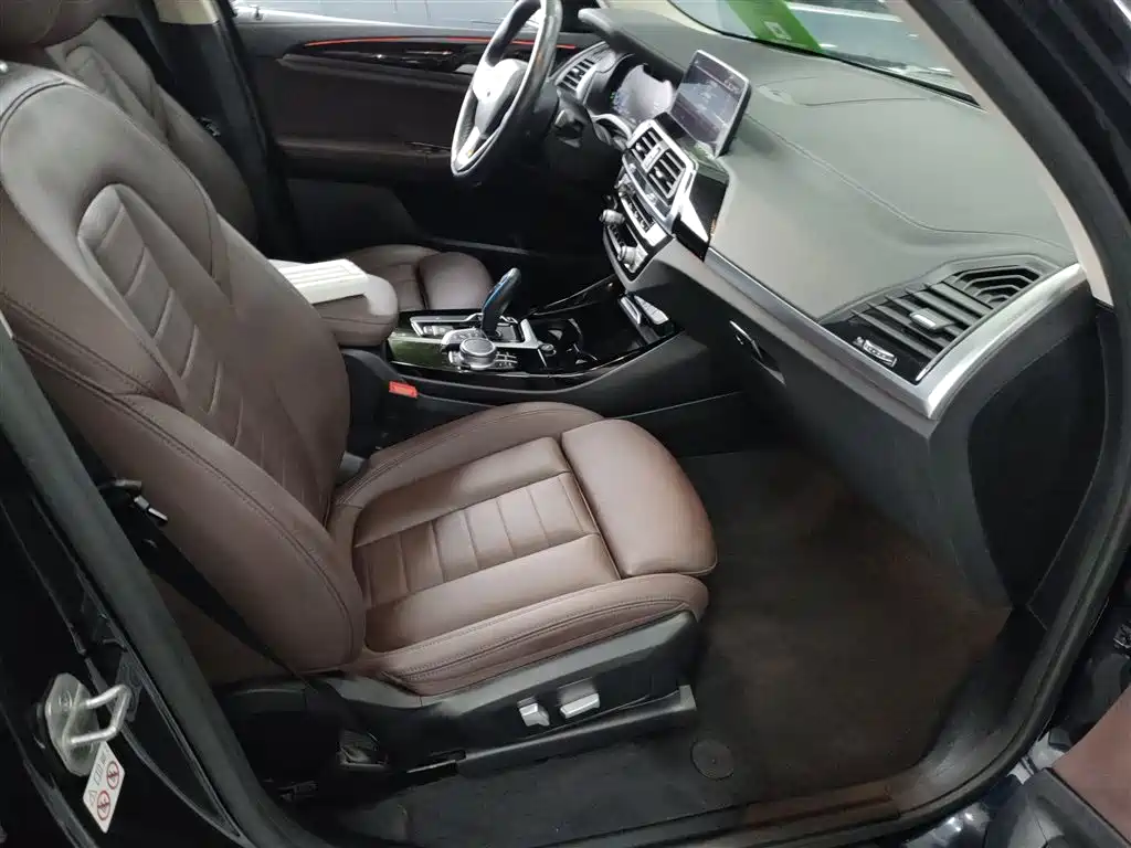 BMW iX3 2021 Facelift Leading фото 17