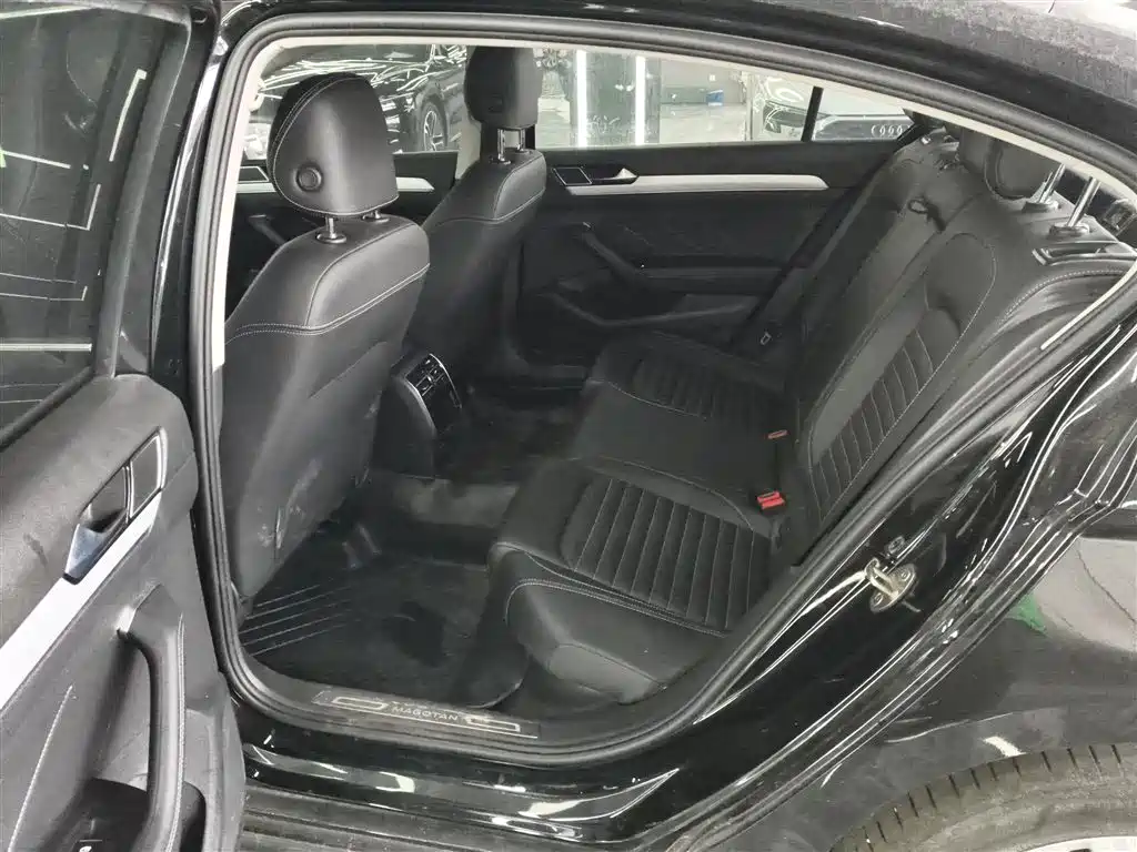 Volkswagen Magotan 2025 Popular Edition 280TSI DSG Comfort фото 13
