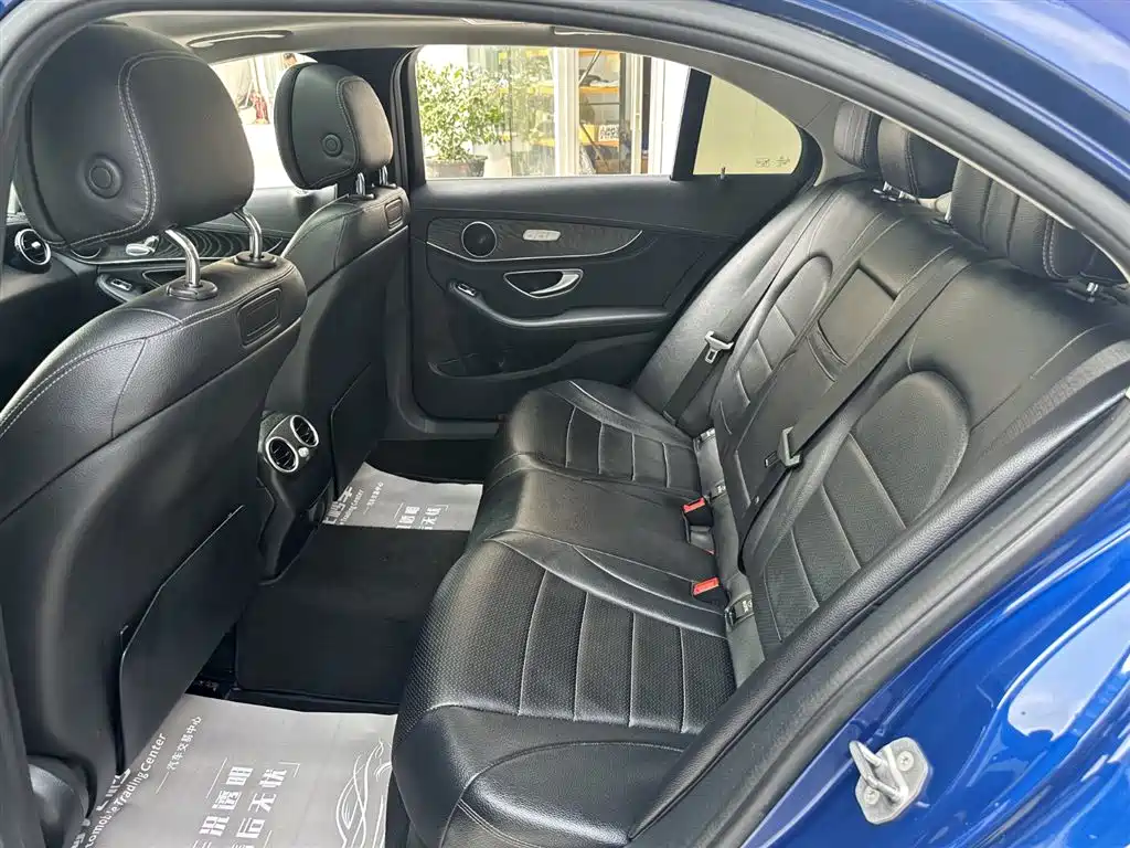 Mercedes-Benz C-Class 2017 C 200 L Sport фото 34