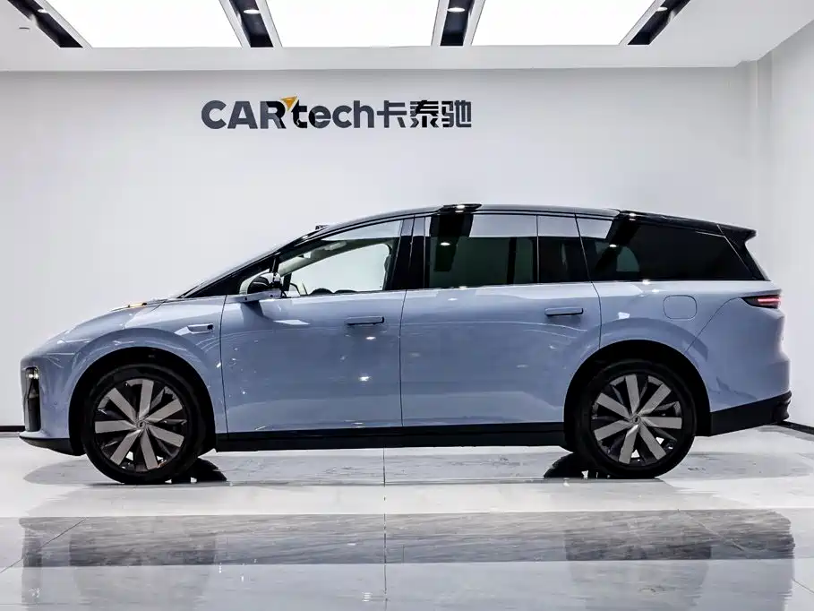 Li Auto Li i8 2025 2025 Standard Edition