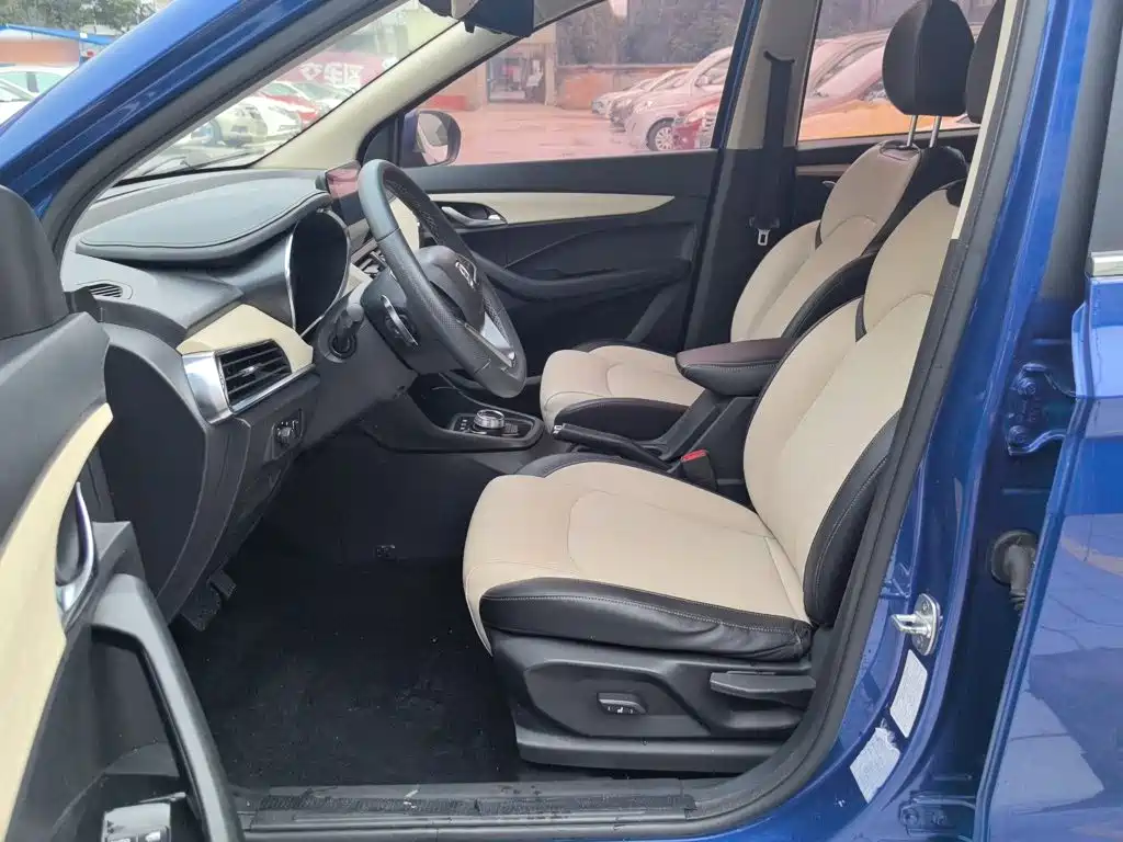 Baojun 360 2019 2018 1.5L Automatic Luxury (China V)