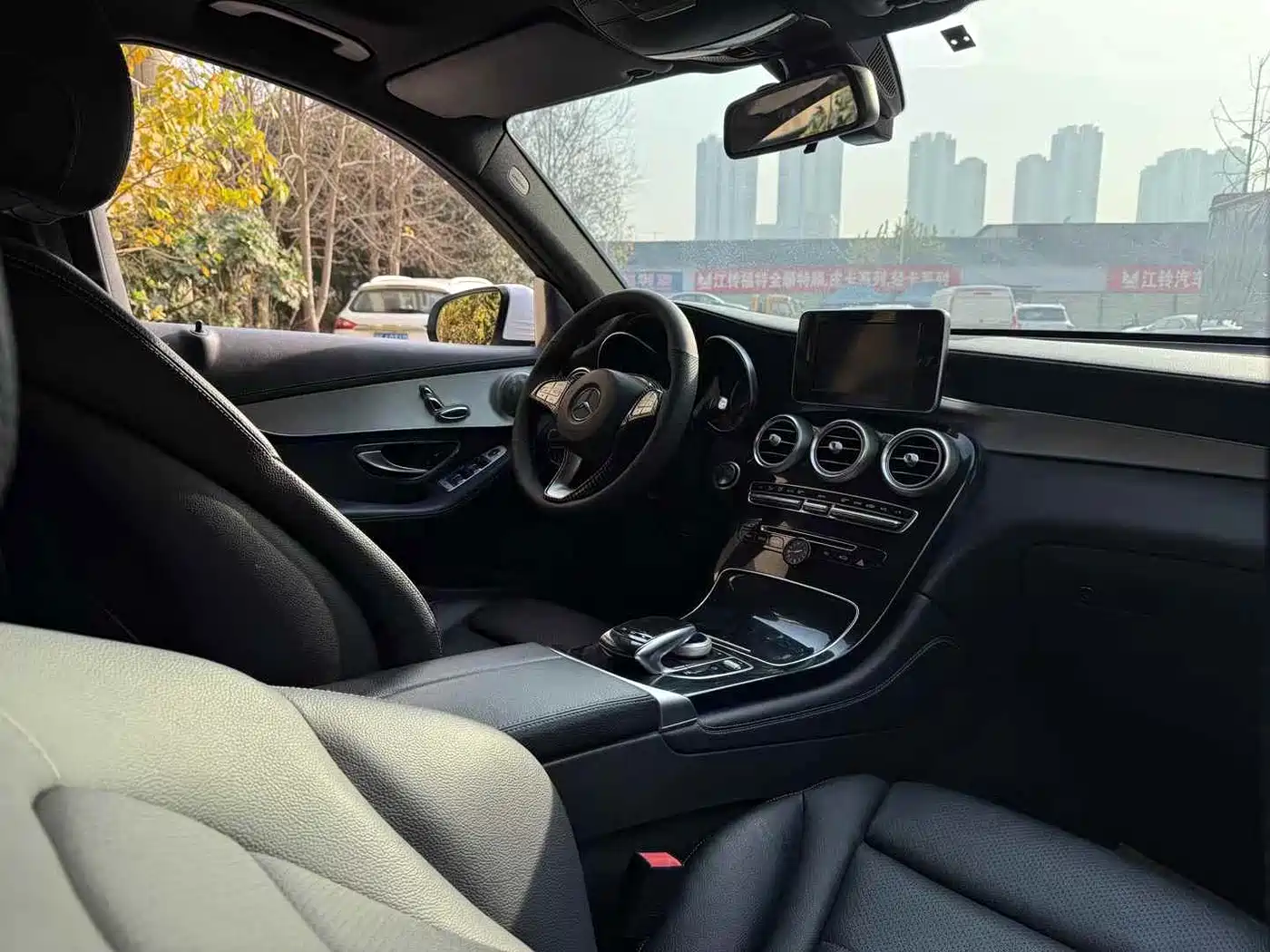 Mercedes-Benz GLC 2016 GLC 200 4MATIC фото 4