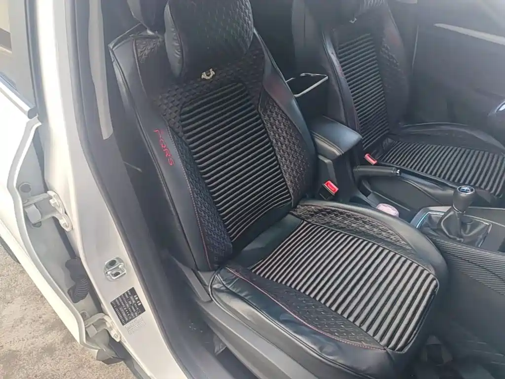 MG ZS 2019 2019 1.5L Manual Global Luxury Edition (China VI)