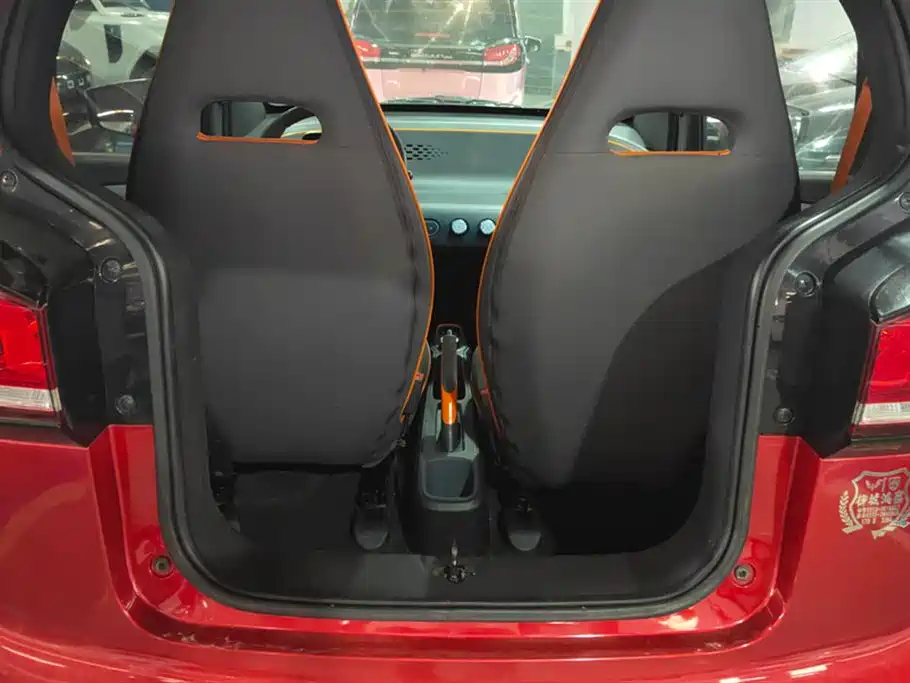 BAOJUN E100