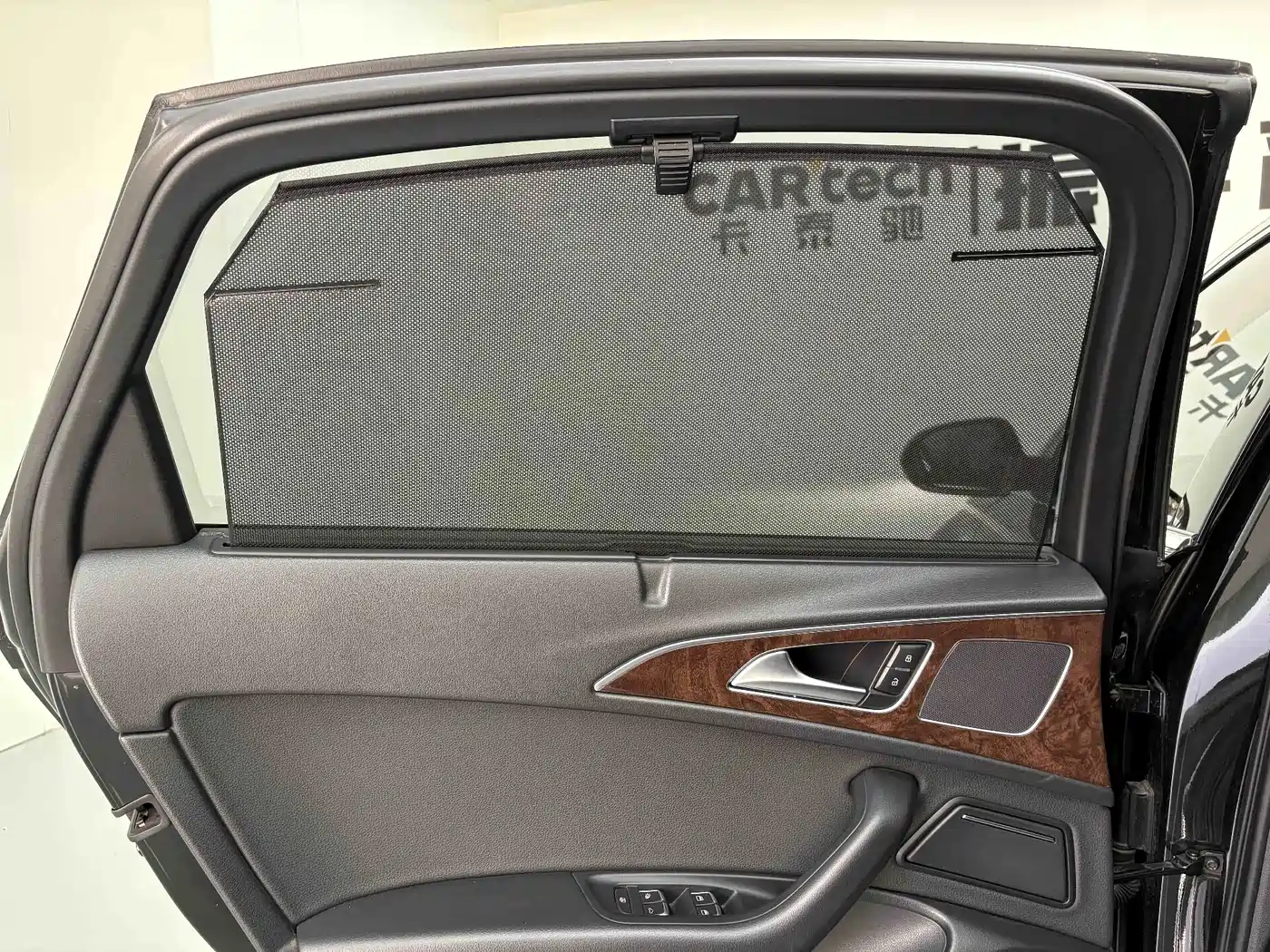 Фото 15 - Audi A6L