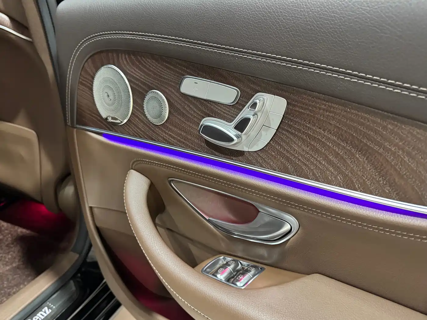 Mercedes-Benz E-Class 2022 E 300 L Luxury фото 12