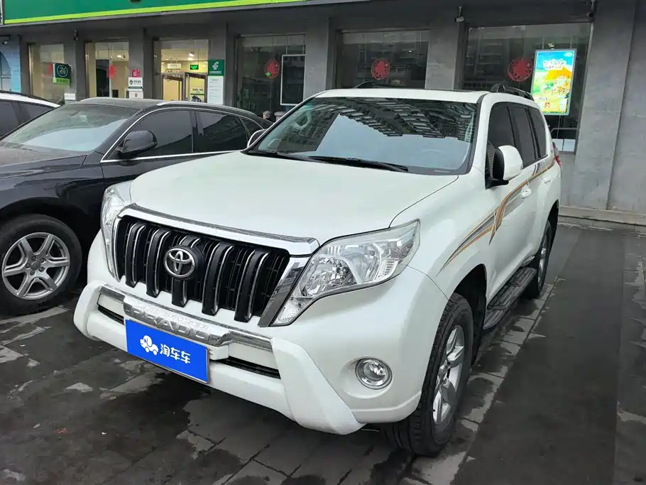 TOYOTA PRADO