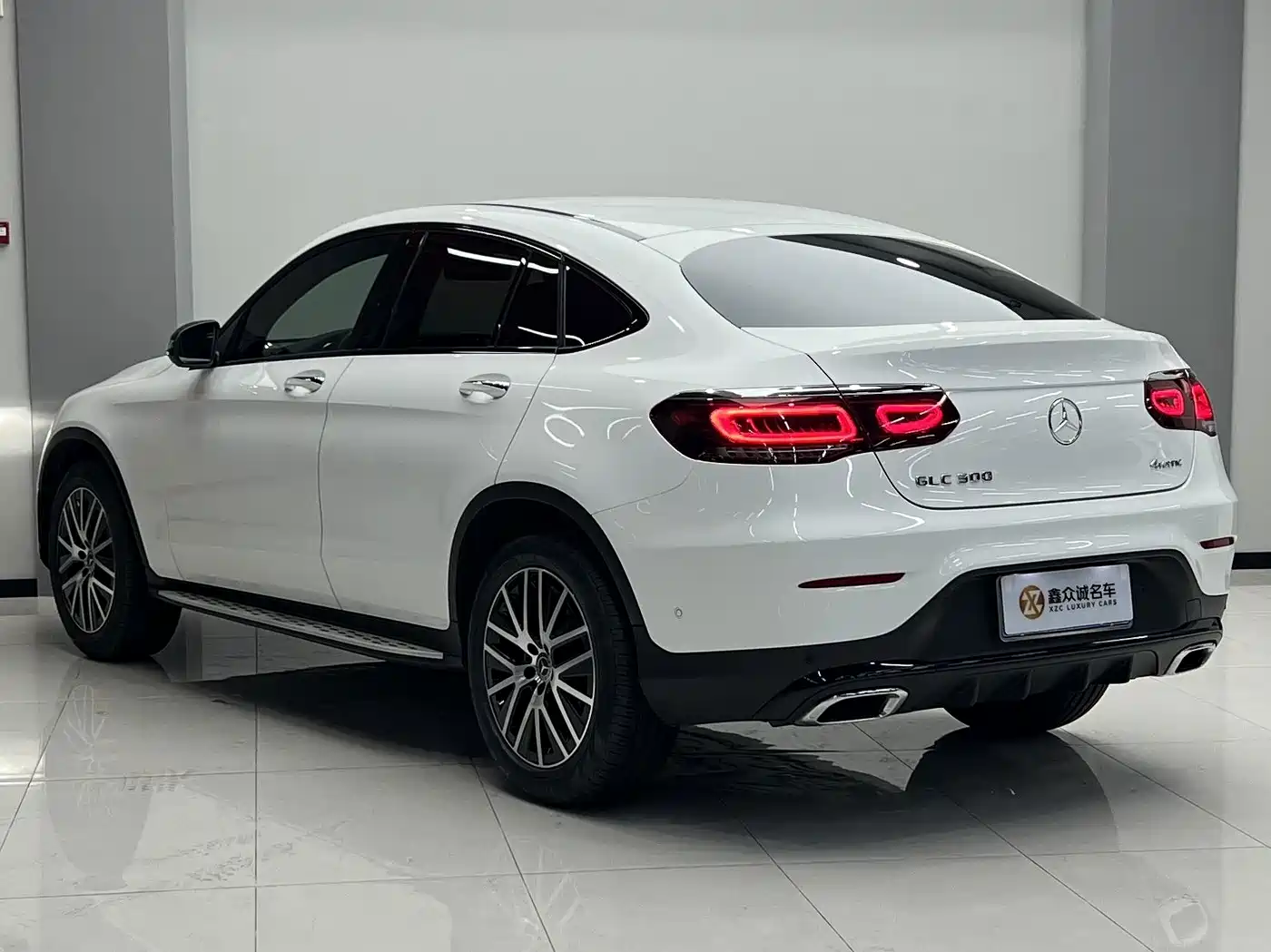 صورة 15 - Mercedes-Benz GLC Coupe