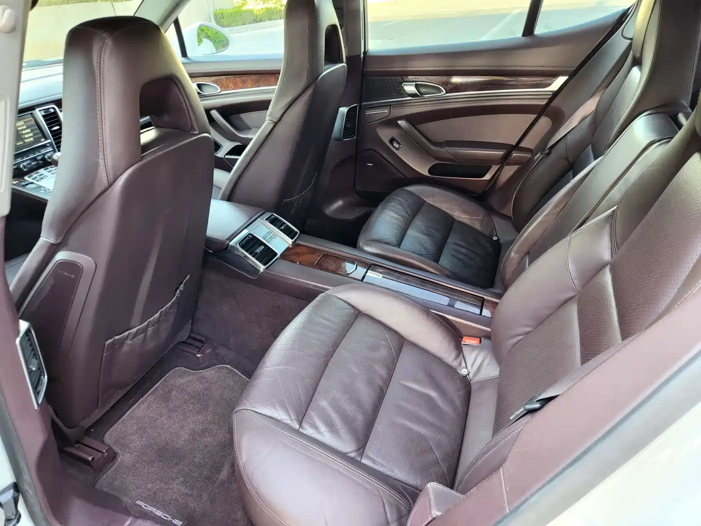 Porsche Panamera 2010 Panamera 4 3.6L фото 11