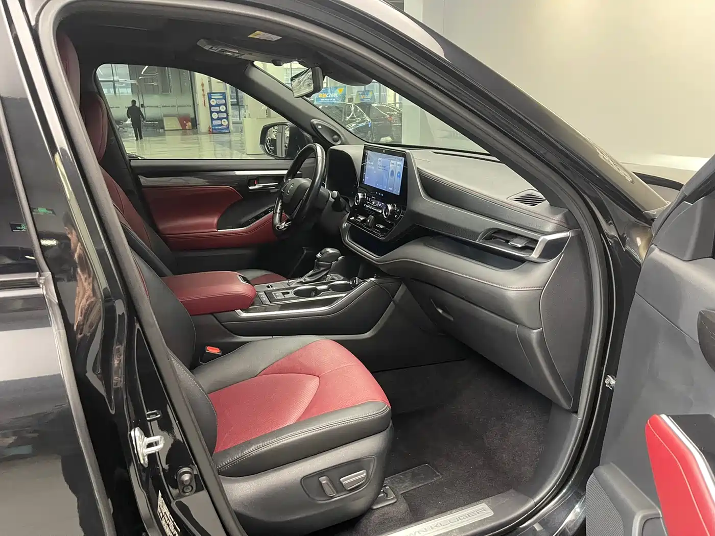 Toyota Crown Kluger 2021 2.5L HEV AWD Flagship Edition фото 14