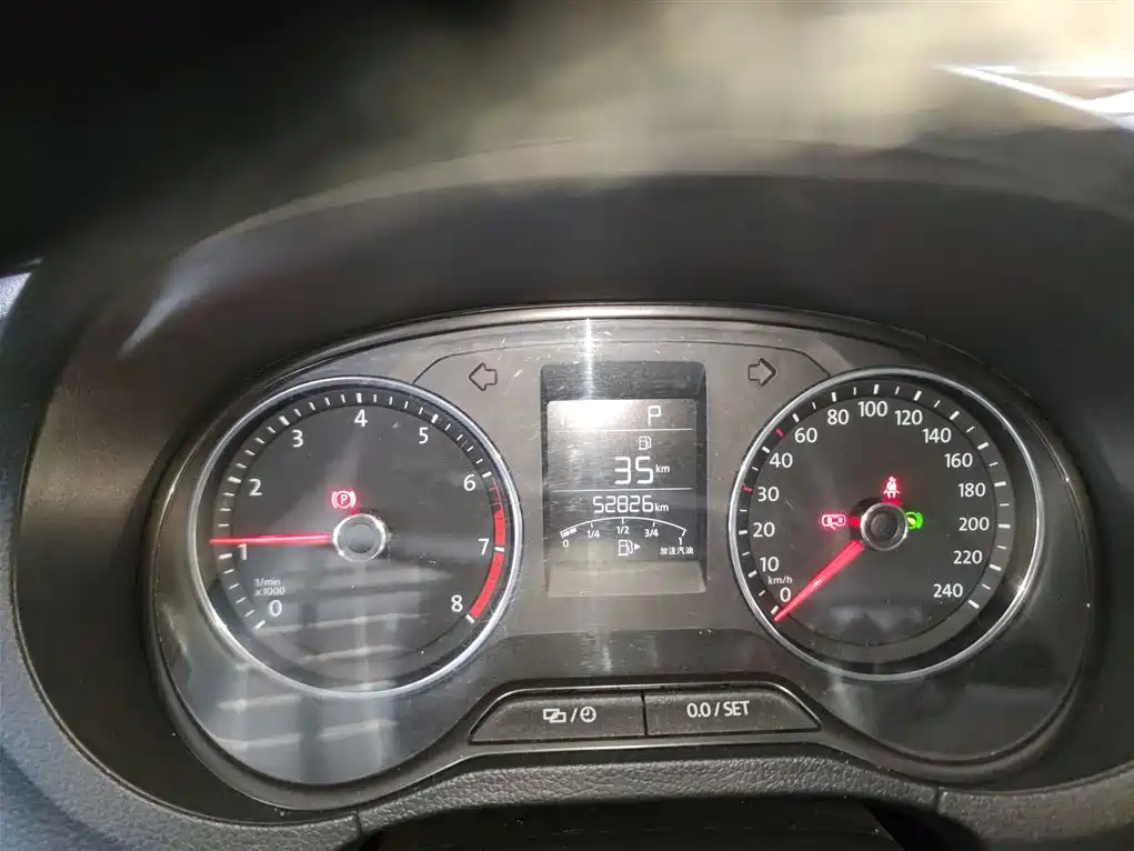 Volkswagen Polo 2018 1.5L Auto Comfort фото 12