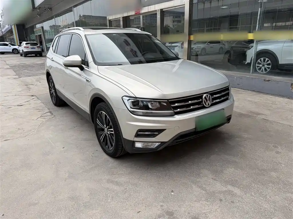 Volkswagen Tiguan L 2019 330TSI Automatic 2WD Panorama Comfort Edition China VI фото 5