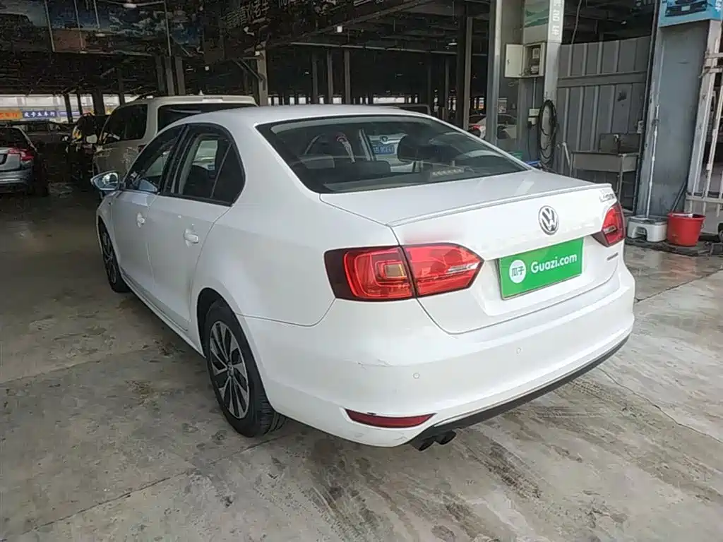 Volkswagen Sagitar 2014 Facelift 1.4TSI BlueMotion фото 5