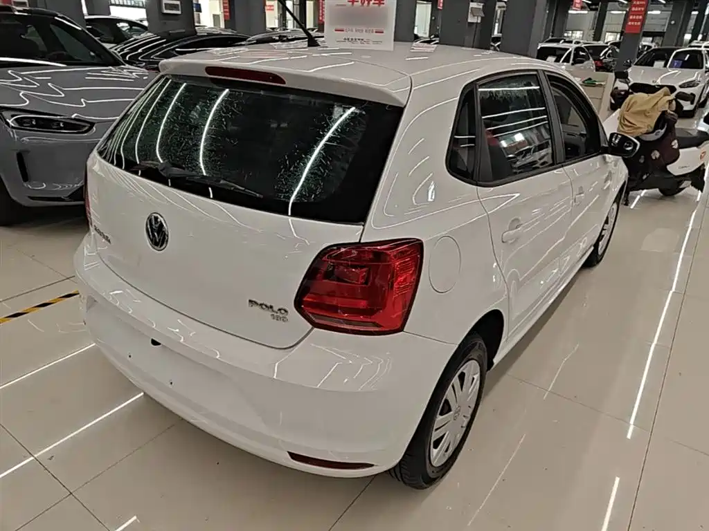 Volkswagen Polo 2018 1.5L Auto Safe Drive фото 7