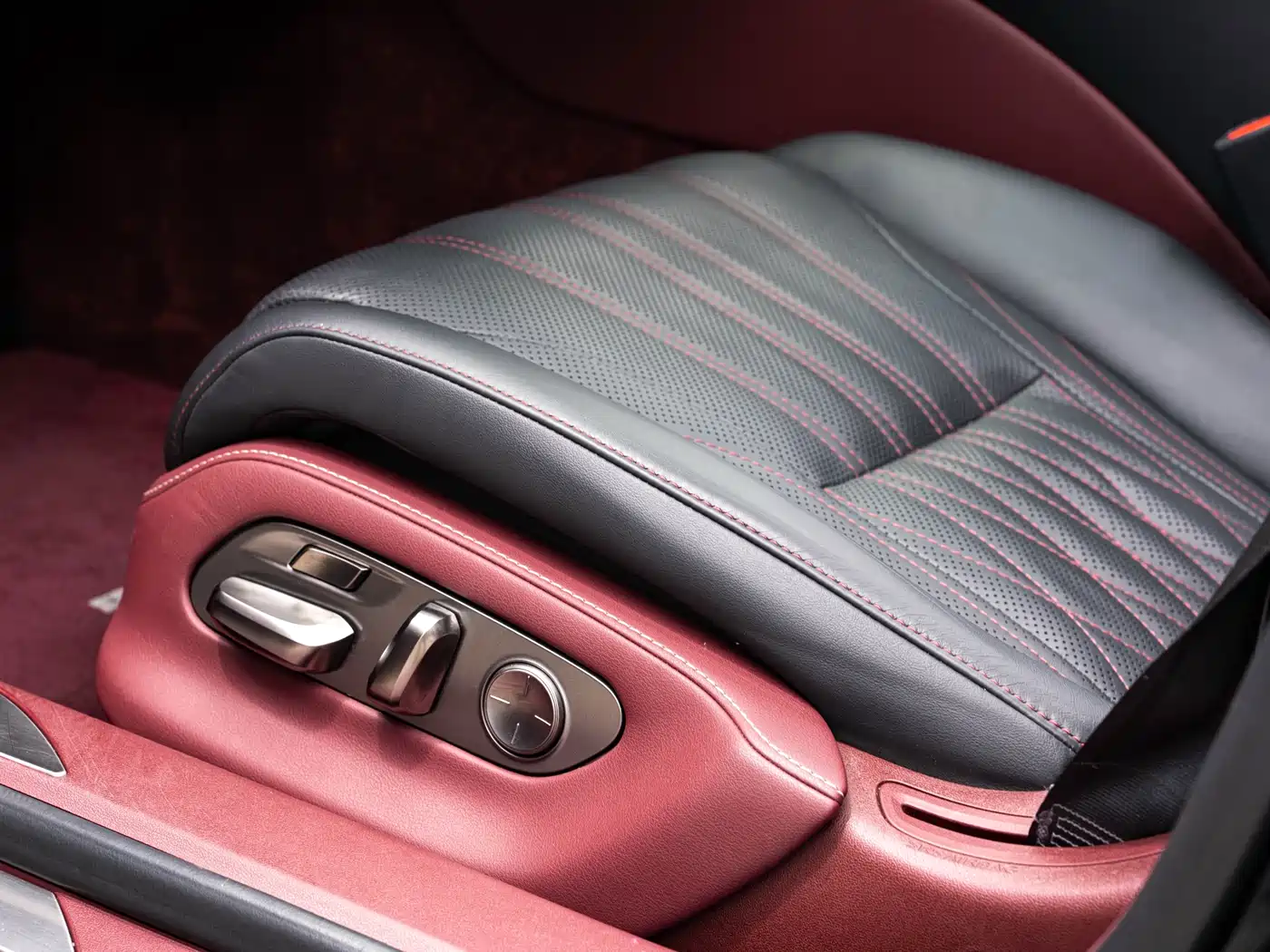 Lexus LS 2021 500h Executive Edition фото 21