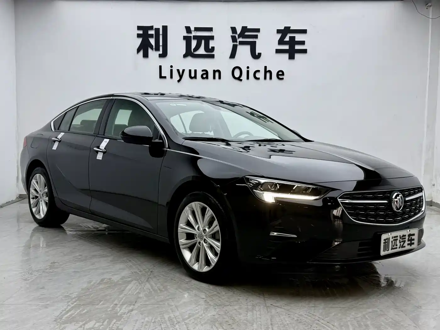Фото 3 - Buick Regal
