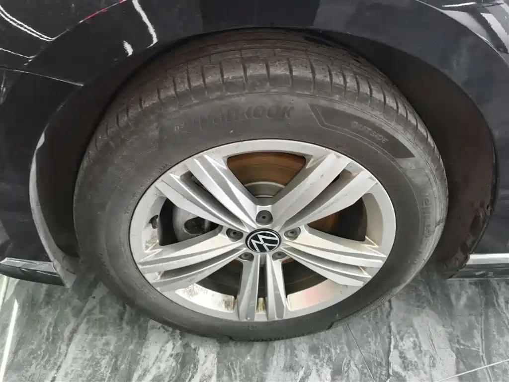 Volkswagen Magotan 2025 Popular Edition 280TSI DSG Comfort фото 25