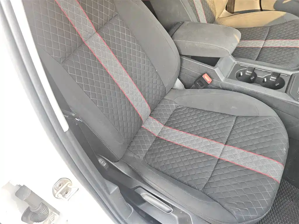Volkswagen Lamando 2021 230TSI DSG Fashion Edition фото 17