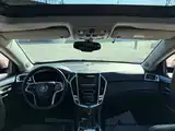 Фото 14 - Cadillac SRX