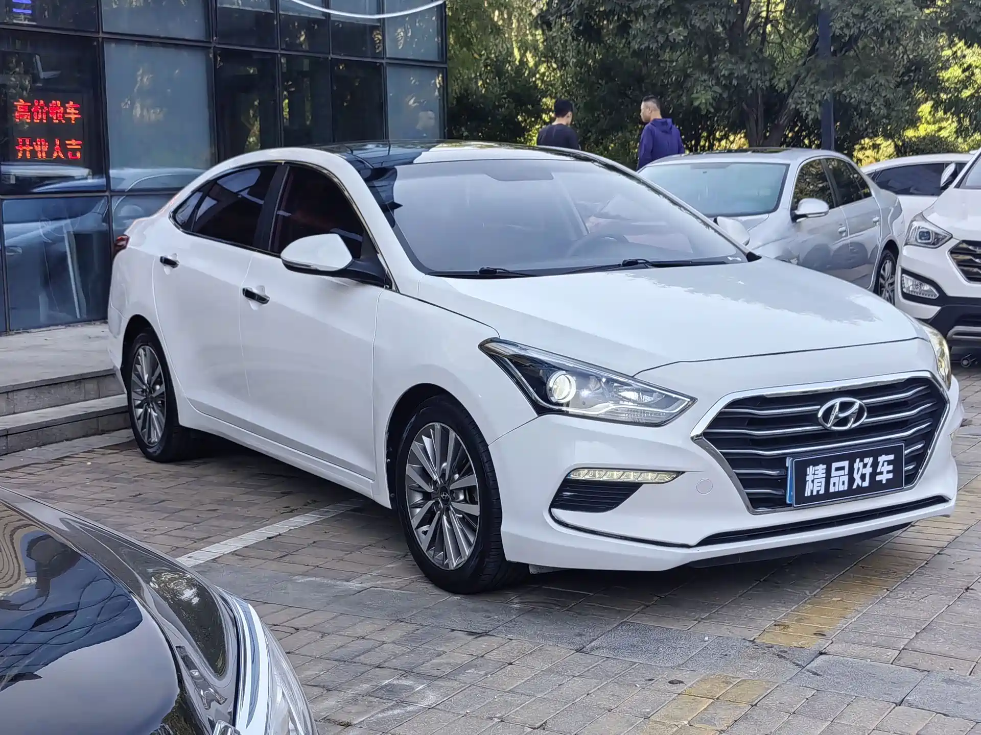 صورة 3 - Hyundai Mistra