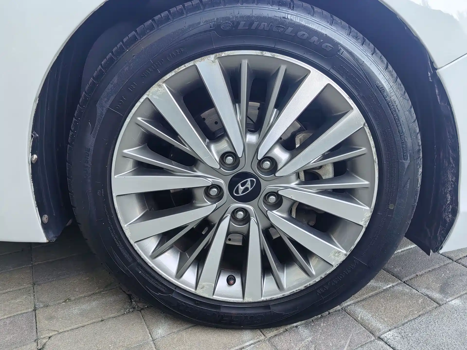 صورة 20 - Hyundai Mistra