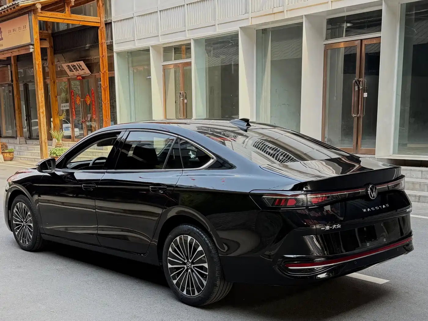 Volkswagen Magotan 2024 380TSI DSG Premium Edition фото 9